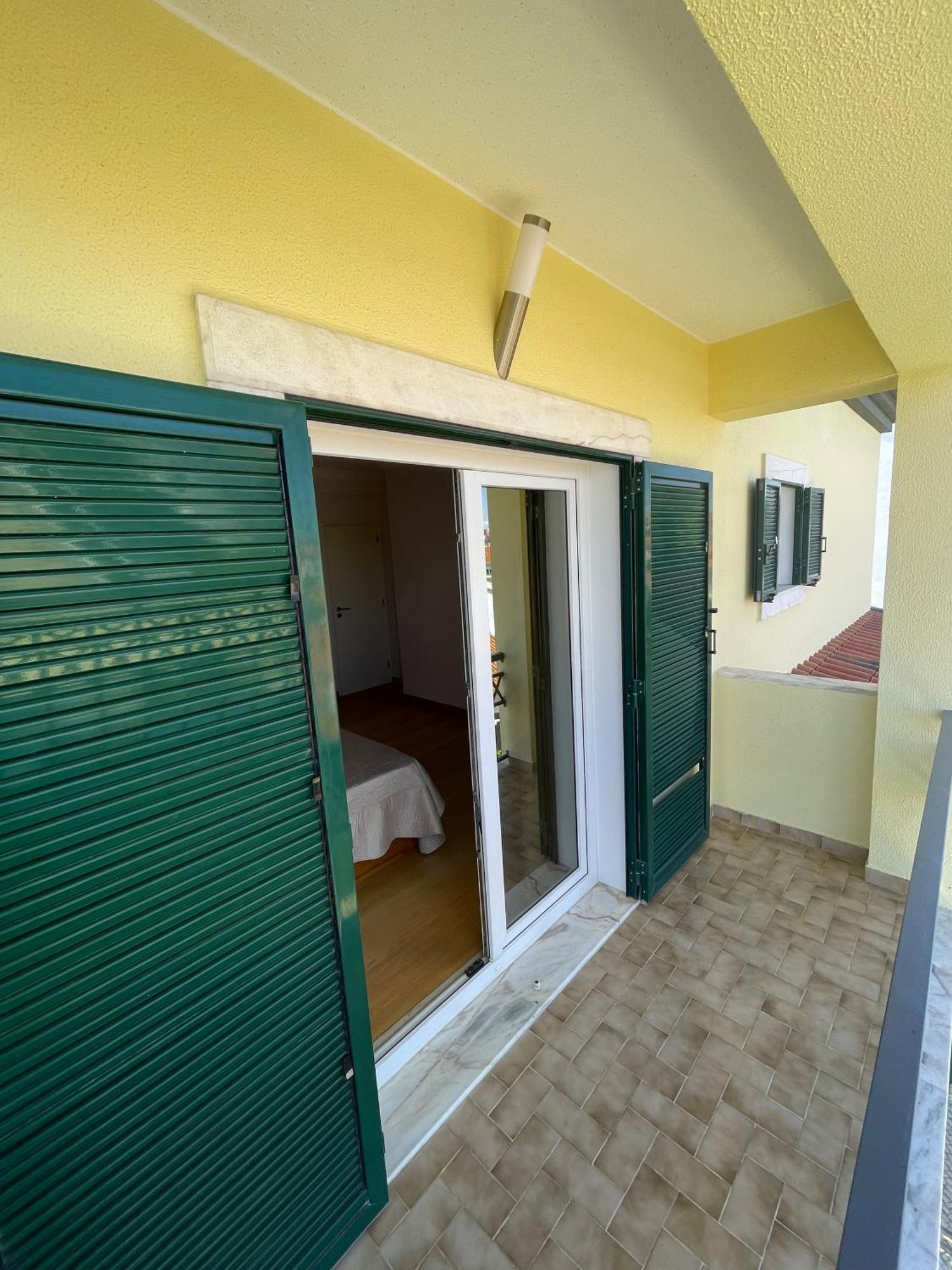 Lolik Villa Sobreda Ngoại thất bức ảnh