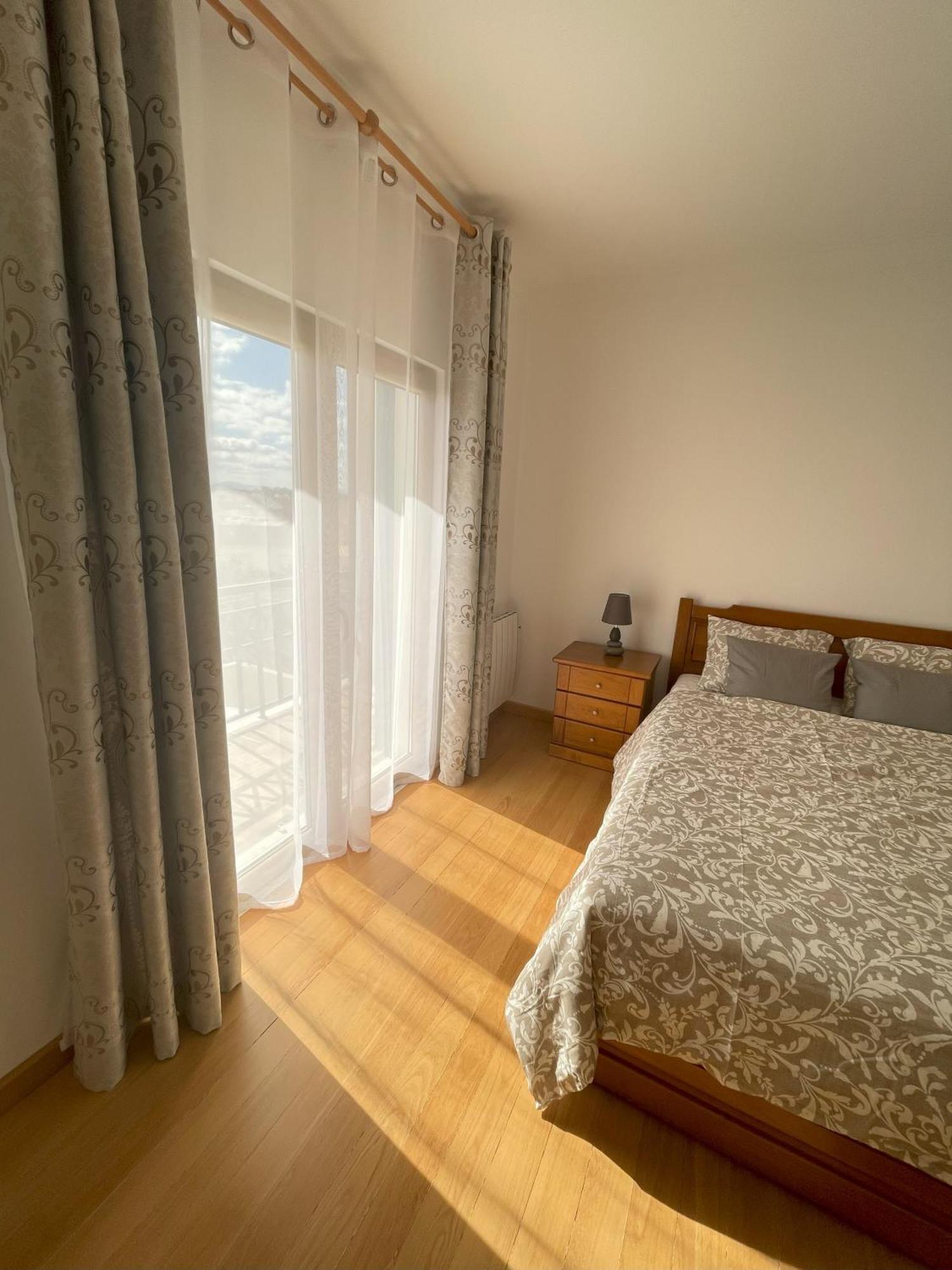 Lolik Villa Sobreda Ngoại thất bức ảnh